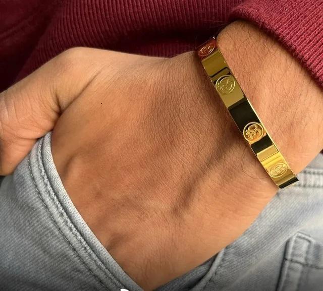 SPIRITUAL OM KADA (1 Year Color Guarantee)